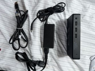 Dell DisplayLink 4K USB Docking Station with Cables