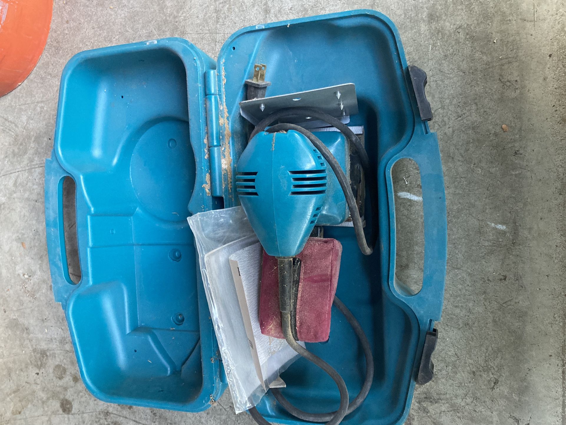 Makita Finishing Sander