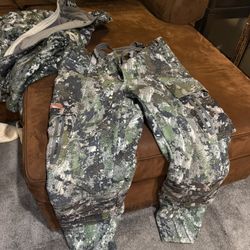 Sitka Hunting Close.