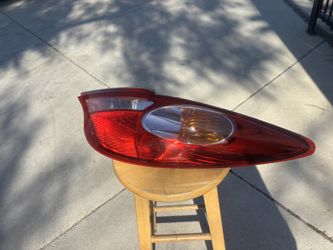 TOYOTA SOLARA PASSENGER SIDE TAILLIGHT 04-06