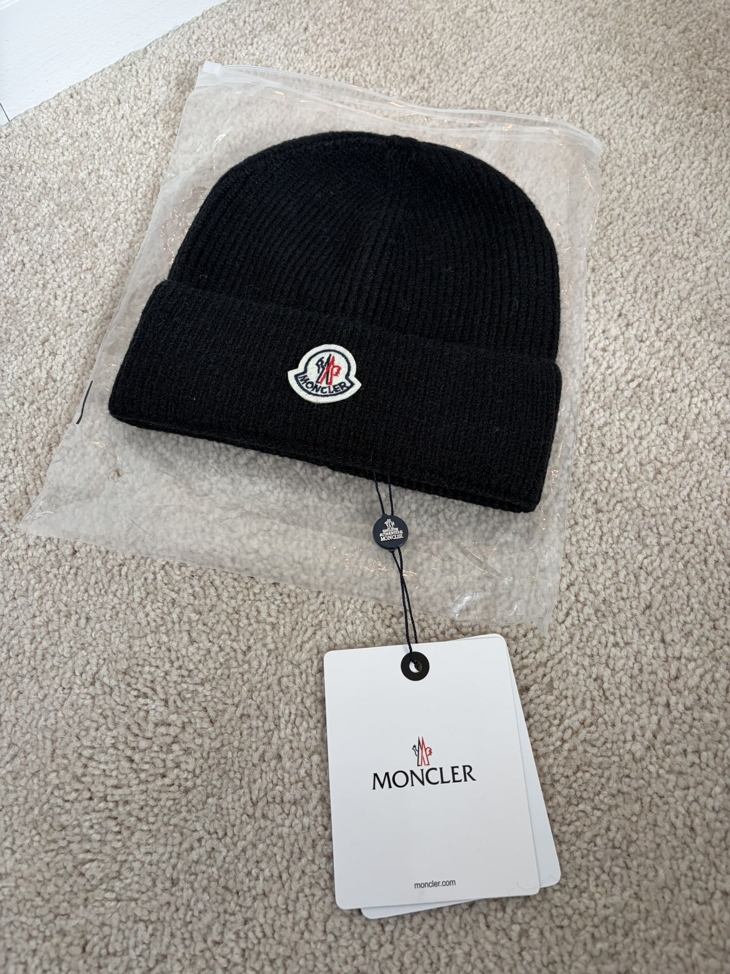 Moncler beanie