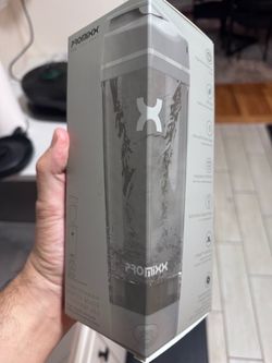 Rechargeable blender