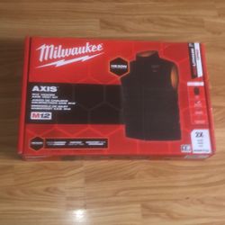 Brand new 2XL Milwaukee Heated Vest