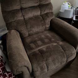 Mobility Lift Recliner With Remote