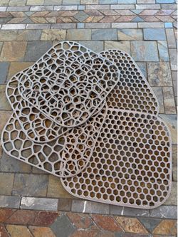 Brand New/Never Used Sink Mats 5 items