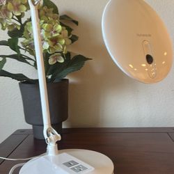 Humanscale Element Disc LED Desk lamp - 2 Available