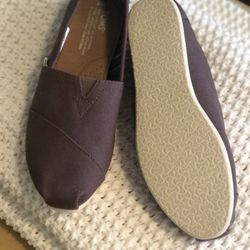 Toms - Woman’s Classic Canvas Classic Flats 