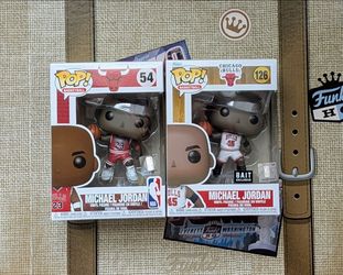 Michael Jordan (Bulls 23 Red Jersey and 45 White Jersey) Funko Pop Bundle