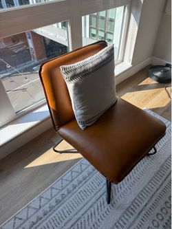 Accent chair