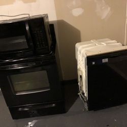 Kenmore Stove And Microwave Range