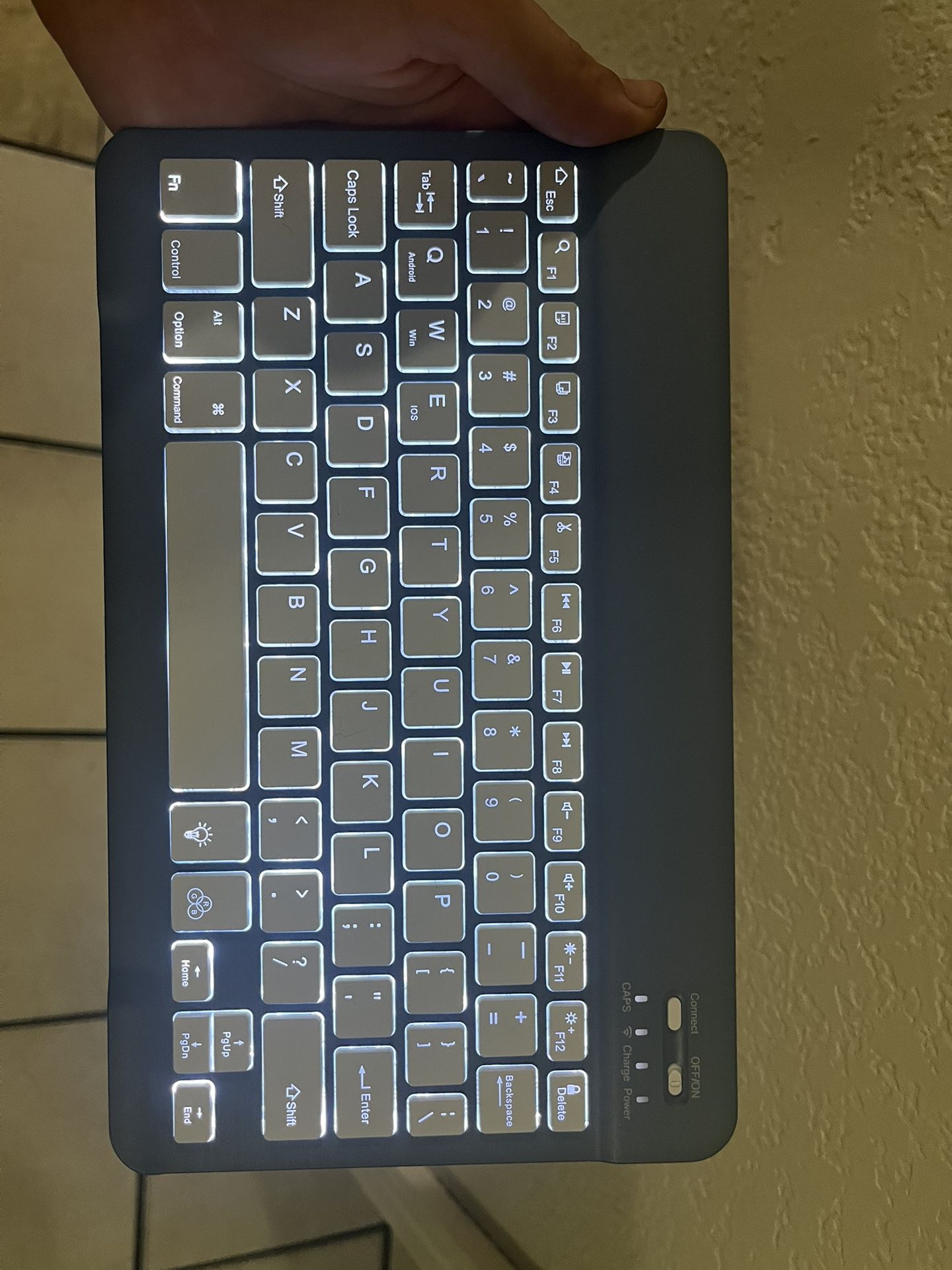 Wireless keyboard