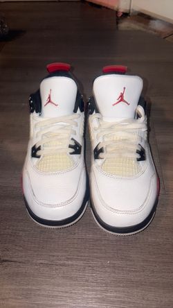 Jordan 4 retro Red cements US 3C