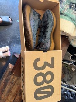 Yeezy 380 $80 size 11