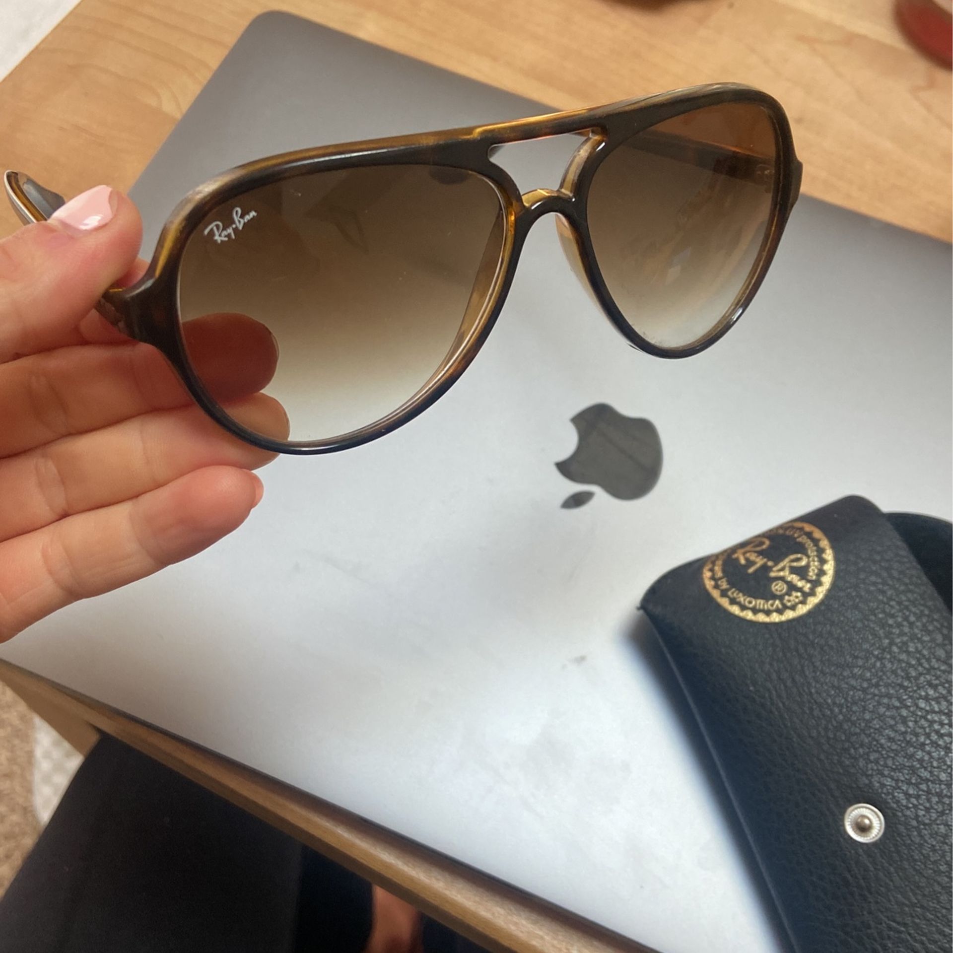 Ray Ban Cats 5000 Classic Sunglasses