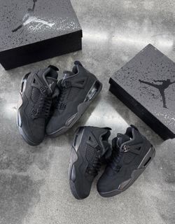 Jordan 4’s black cats