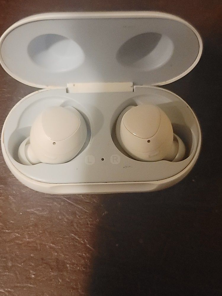Samsung Galaxy Buds (1st Generation)