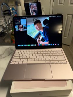 MacBook Neo 13” — A18 Pro — 8GB RAM — 256GB