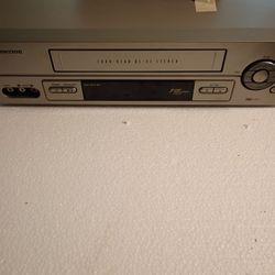 Emerson Vhs With Remote 
