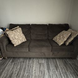 8foot Brown Couch With Pillows 
