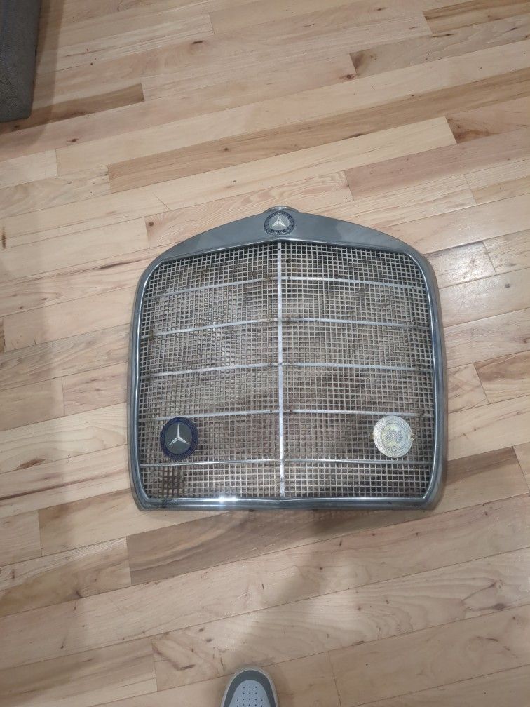 Mercedes Benz S Class Old Grill