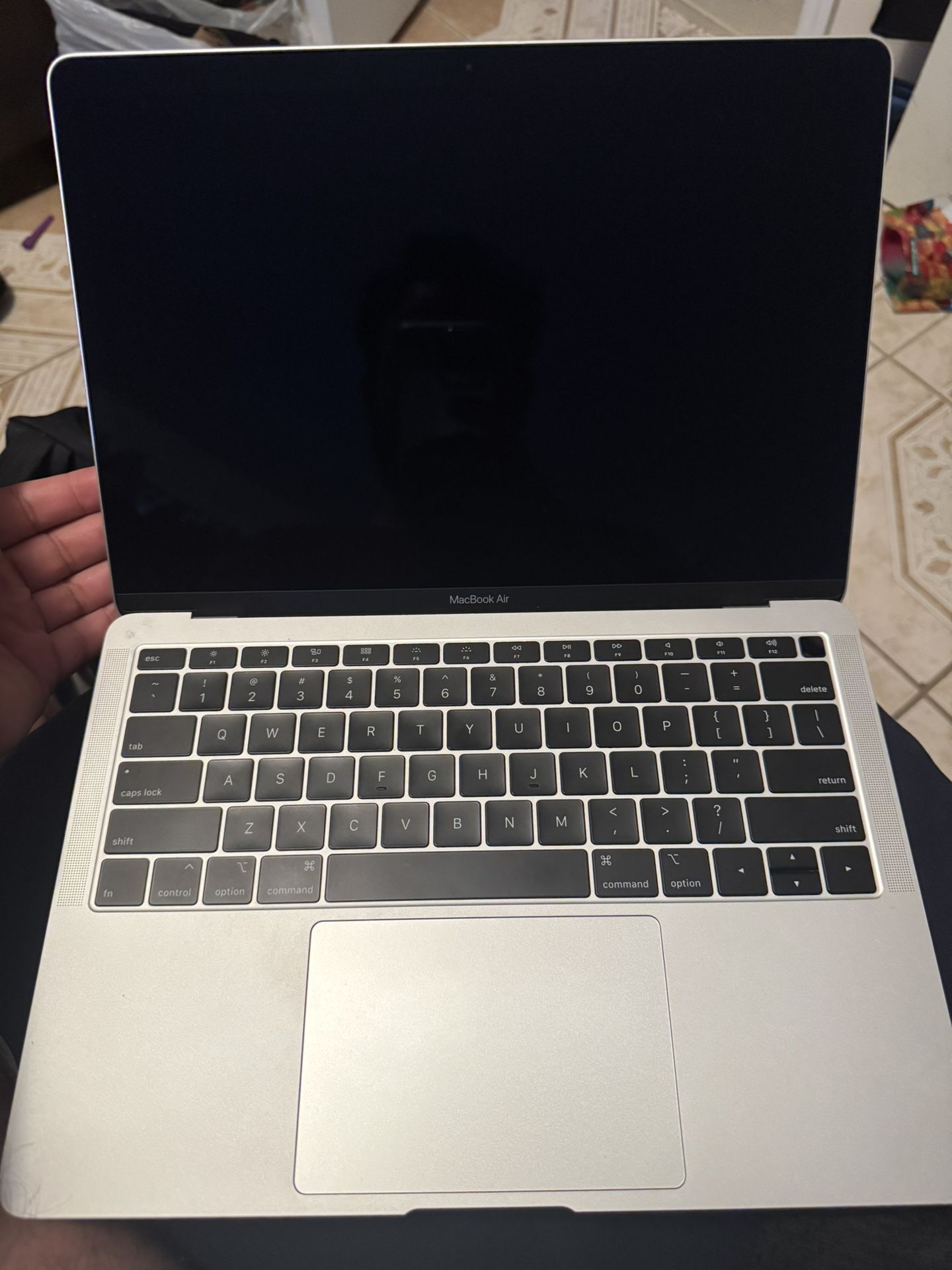 MacBook Air (Retina, 13-inch, 2019) - Great condition