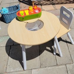 Kid's Table & Chair