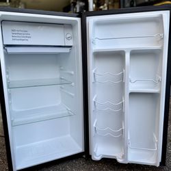 Galanz Mini Fridge With Freezer, Lightly Used