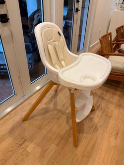 Baby High Chair with Wood Legs and Tray - Evolur