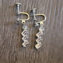 Vintage earrings with clear Crystal stone