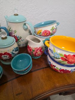 Pioneer Woman Floral Ceramic Serveware Collection