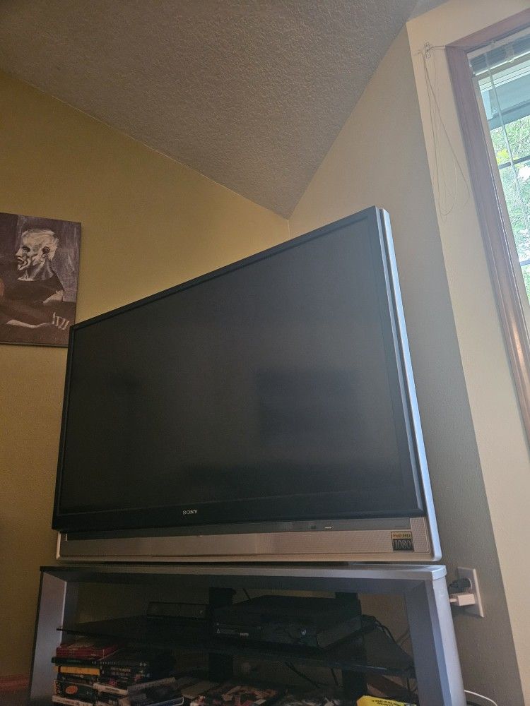 2006, 80" Sony