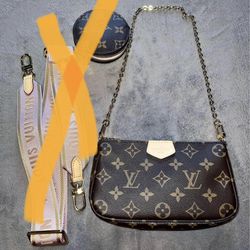 Small Pochette Accesoires With Chain