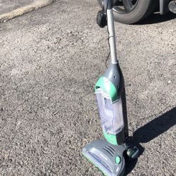 Good Working Condition Recharge Shark Vacuum 2 Speed
