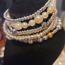 Women's bracelts