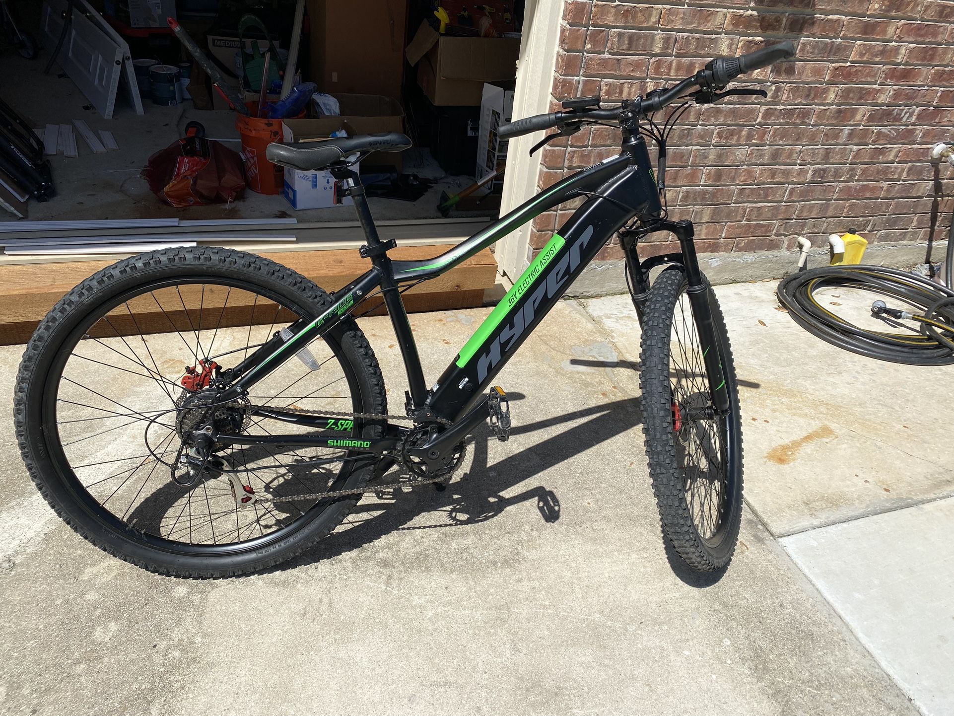 E Bike Hyper Electric Assist Mountain Bike for Sale in San Antonio, TX