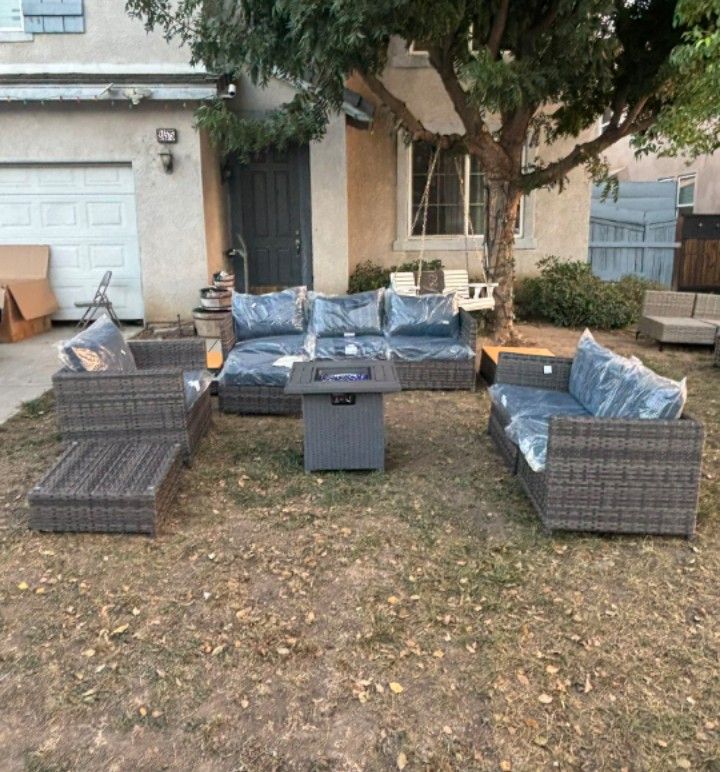 High Quality Deep Seating Patio Furniture Set Fully Assembled Brand New In The Box Fire Pit Propane Brand New 🆕🚛🚎🆕