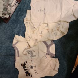 0-3 Newborn Onesies 