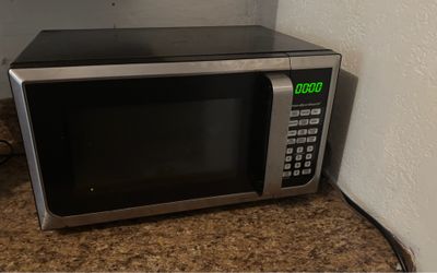 Hamilton Beach Black Microwave