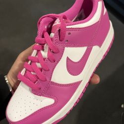 Nike Dunk Low Fuchsia Pink GS Size 5Y