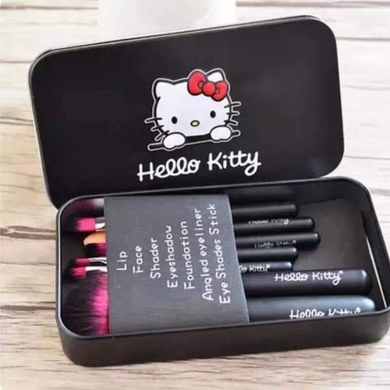 Hello Kitty Makeup Brush Set