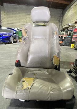 Nissan 350z Convertible Seats (Driver + Passenger)