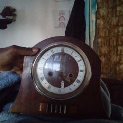 Antique Mantle Clock