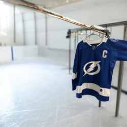 Adidas NHL Tampa Bay Lightning #91 STAMKOS Men’s Size 46 Ice Hockey Jersey – Authentic Fanwear