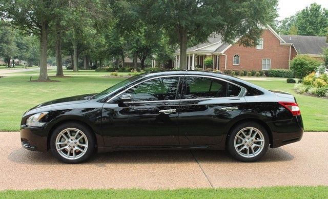 Great Shape. 2009 Nissan Maxima SV FWDWheels