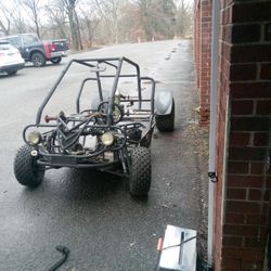 Four-wheel dune buggy