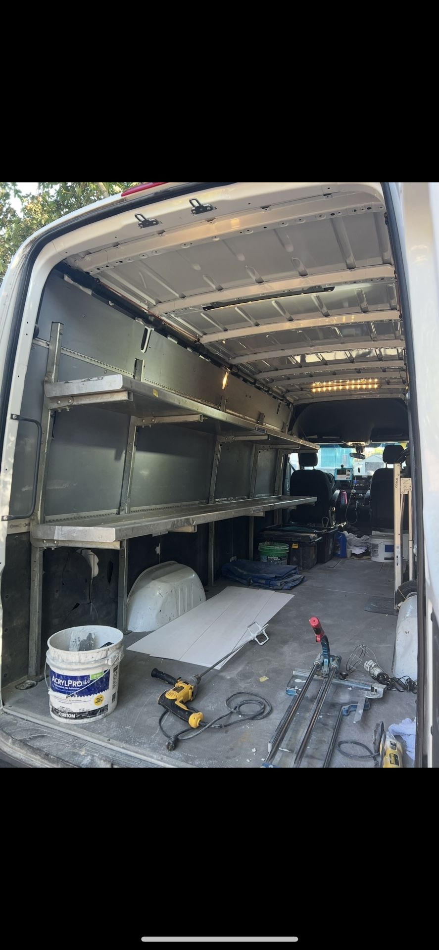 Sprinter Delivey Shelves