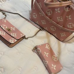 Pink purse set