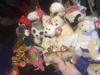 Lot of 25 ASSORTED TY Beanie Babies