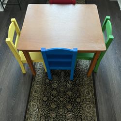 Kids Desk & Chair Set