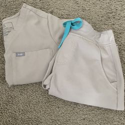 Women’s Figs Scrubs